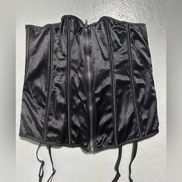 seven til midnight black zip up and lace up corset top size 3XL - Picture 2 of 4